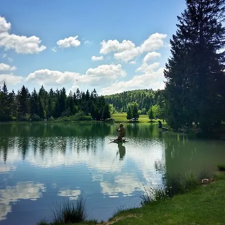 Old School Nova Vas (Bloke)