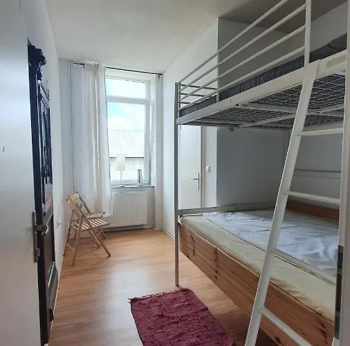 Old School Nova Vas (Bloke)