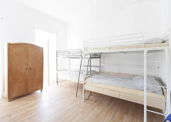 Old School 3* Nova Vas (Bloke)